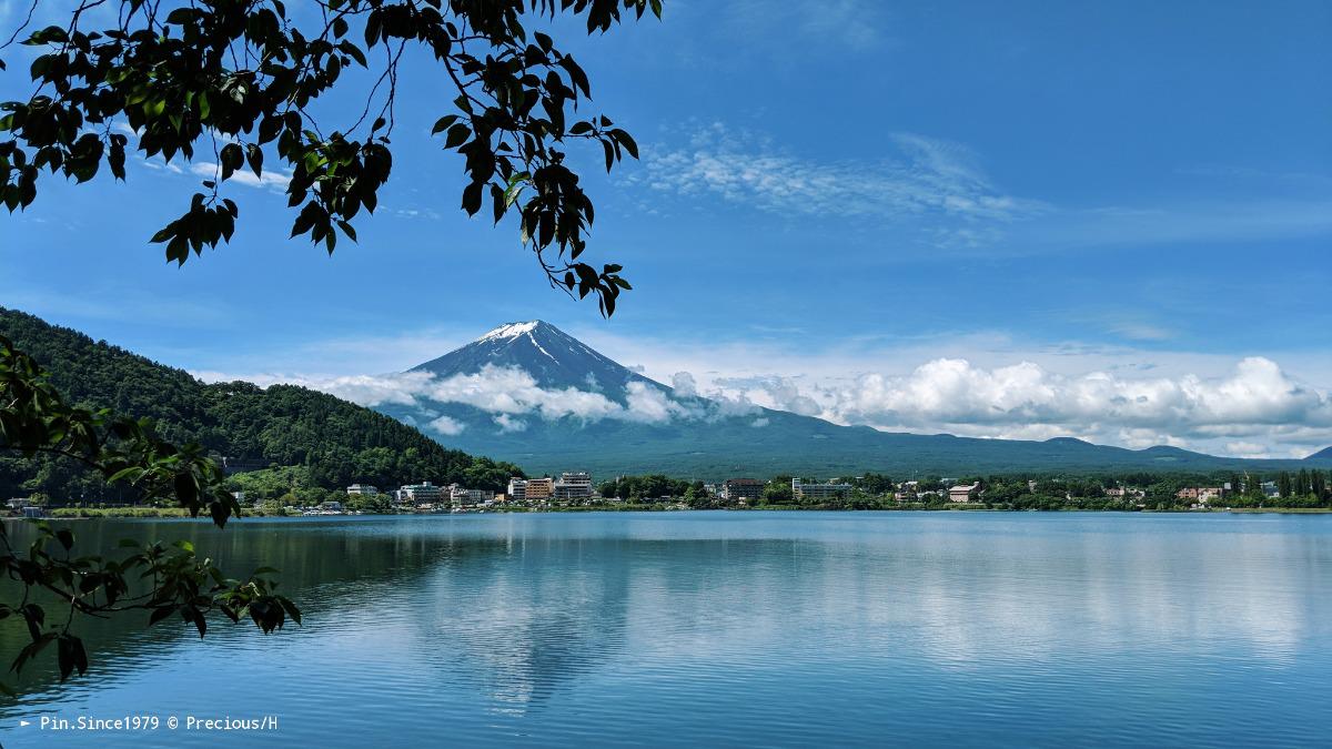 富士河口湖。富士山現天上山公園