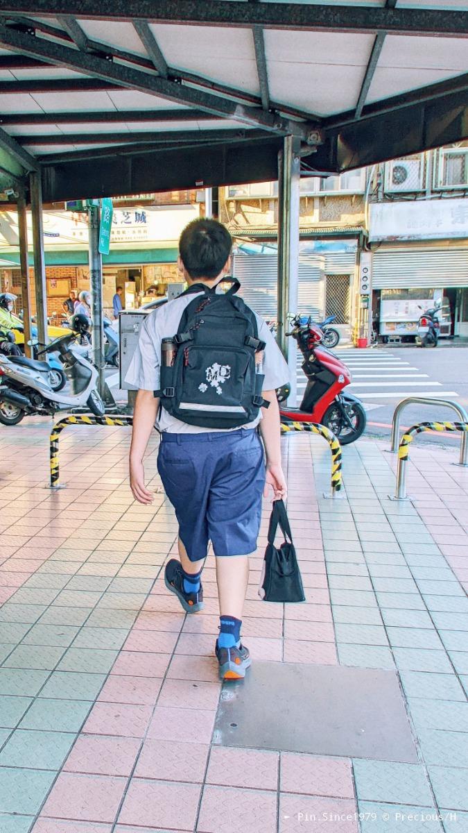 大侄兒日記。國一新生開學日